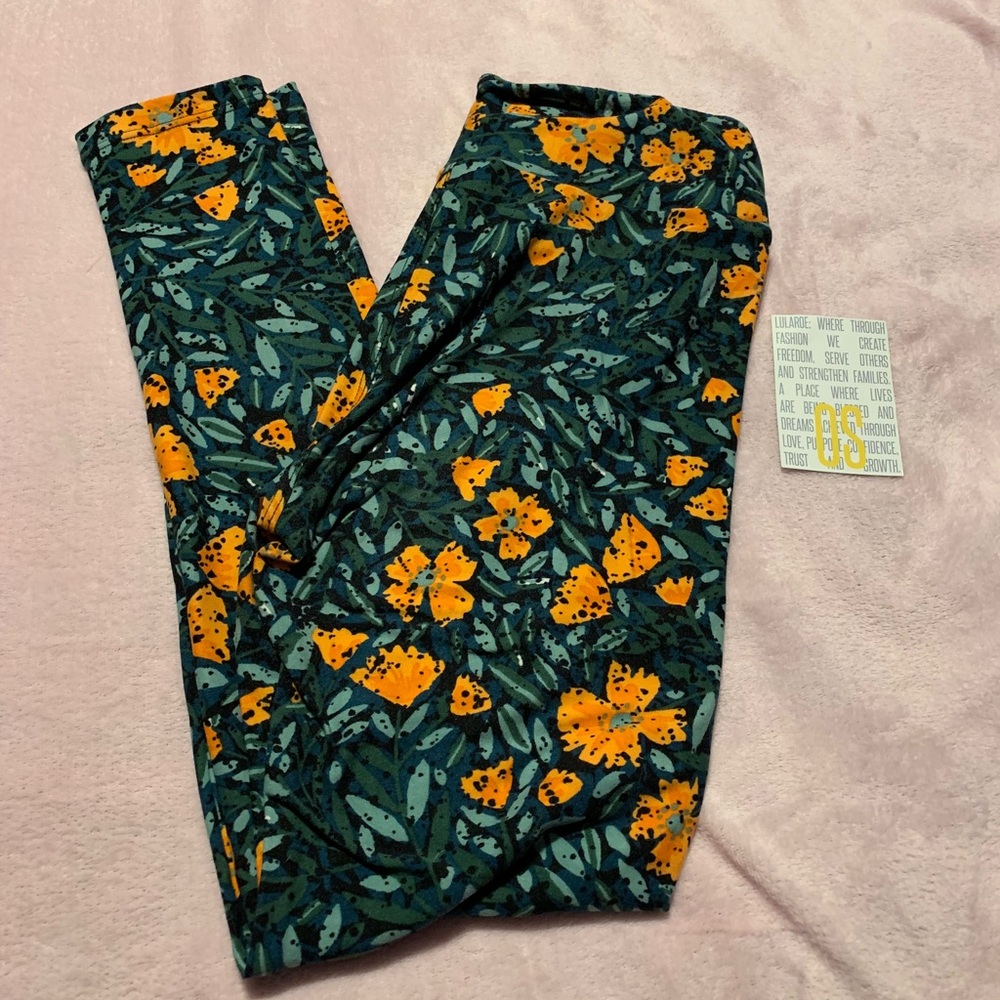 Lularoe OS nwot floral leggings